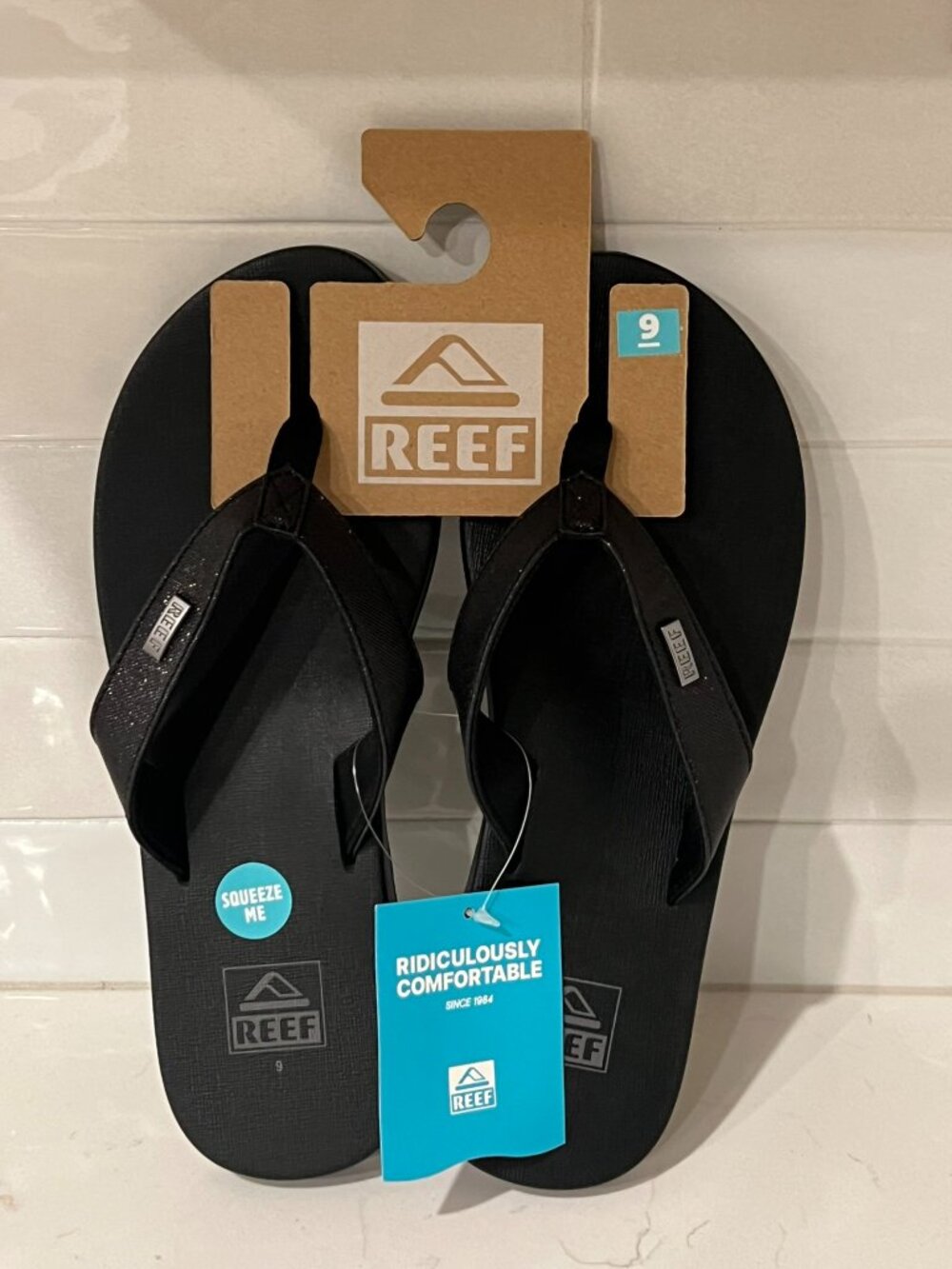 Womens 9 REEF Mia Sassy Black Sparkle Cushion Comfort Squishy Flip Flops NWT New